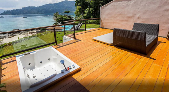 Jacuzzi-Beach-Villa6