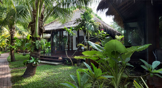 Luxury-Tropical-Villa6